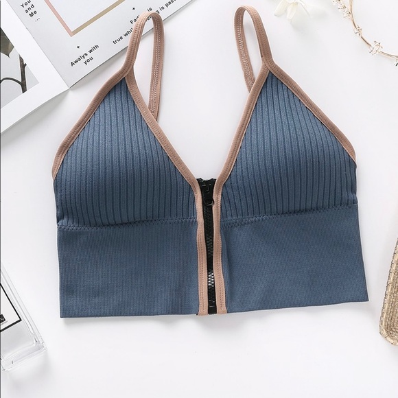 Zip up top - Picture 4 of 4